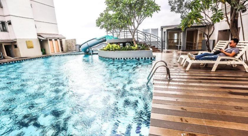 Great Western Hotel & Resort Serpong - تانجيرانغْ المظهر الخارجي الصورة