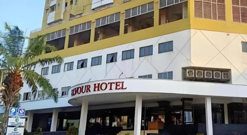 Great Western Hotel & Resort Serpong - تانجيرانغْ المظهر الخارجي الصورة